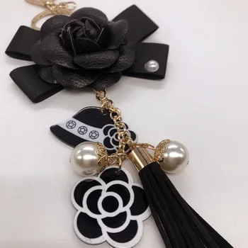 Madingų juodos odos camellia kutas pearl keychain/llaveros de cuero/nauja 2017 korėjos maišelį aksesuarų/priedų pakabukai/chaveiro