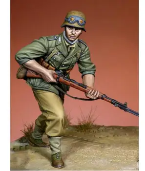 1/24 75mm Uncolor stovėti žmogus 1942 (BE PAGRINDO ) žaislas Derva Modelis Miniatiūriniai dervos pav Unassembly Unpainted