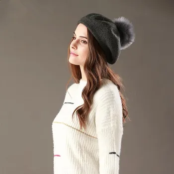 VISROVER nauja beretė skrybėlę moterų žiemos megzti vilnos kepurė padirbtų kailių pompom skrybėlę vientisos spalvos aukščiausios kokybės Moterys Boina Feminina