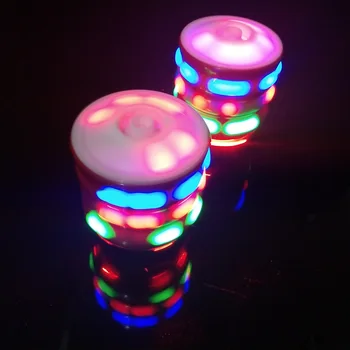 Verpimo Viršuje Spalvinga Flash LED Lazeris Muzikos Giroskopas vaiko Medienos Šviesos Muzika 