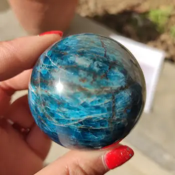 5-6cm Gamtos mėlyna apatite akmens srityje kristalų reiki healing kamuolys