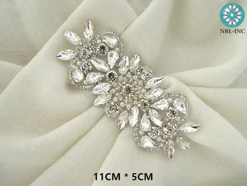 (30pcs)Didmeninės vestuvių vestuvių zawalcowany kalnų krištolas kristalų aplikacijos pleistras geležies ant suknelės 