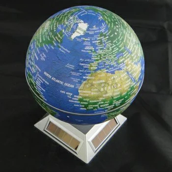 Sukasi Pasaulis Pasaulyje Žemėlapį Saulės Energija Varomas Namo Kambaryje Biuro Stalo Dekoro Mėlyna