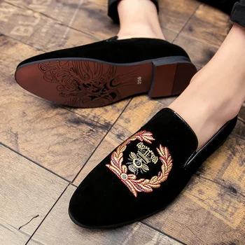 Mados vyriški batai atsitiktinis odos zomšiniai mokasīni vyrų naujas calssic juoda slydimo batų vyras dydžio 38-45 šalies avalynė vyrams karšto pardavimo