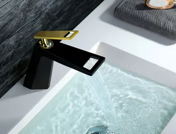 Juodojo Aukso padengtą žalvario vonios kriaukle, maišytuvas, Unikalaus dizaino, Karšto ir šalto vandens čiaupo krioklys Baseino Vandens Maišytuvas