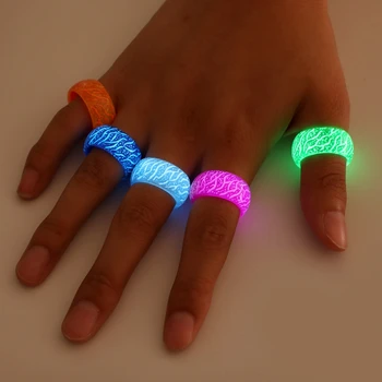 Mados Spalvinga Šviesos Silikono Žiedas Moterys Vyrai Fluorescentinį Švytėjimą, Žiedai, Papuošalai Švyti Tamsoje Piršto Žiedas Juosta Helovinas