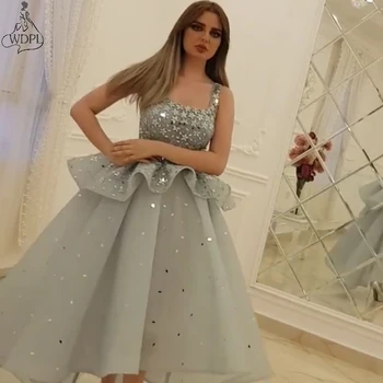 Mados Zawalcowany Prom Dresses 2019 Kvadratinių Iškirpte Kristalų Peplum Kamuolys Suknelė Aukštas Žemas Vakarinę Suknelę Arabų Stiliaus Oficialų Suknelė