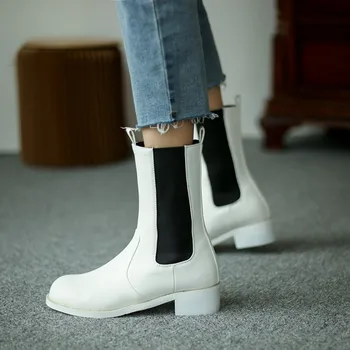 Britų stiliaus moterų batai Dūmų vamzdis batai kaladėlė kulniukai paslysti ant blauzdos batai žiemą pliušinis Chelsea batai 2020 plius dydis 45 46