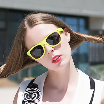 2019 Naujas Mi Nagų Retro Spalvos Akiniai nuo saulės Mados Tendencija Plastiko Rėmo Akiniai Womenswear Prekės Dizaineris UV400 Akiniai nuo saulės