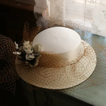 Elegantiškas ins smėlio spalvos nuotakos skrybėlę Brown net Maži gėlės, Vestuvių foto modeliavimo šukuosena Kokybės užtikrinimo